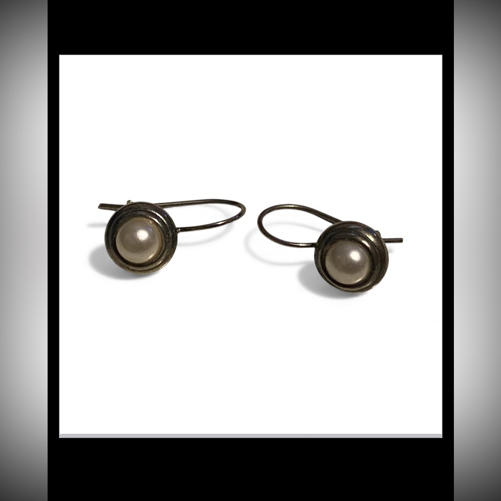 Silver Tone Faux Pearl Pierced Earrings #7628 - Picture 1 of 8